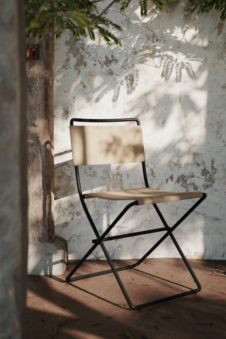 chaise-pliante-desert-toile-sable-noir_madeindesign_368642_original